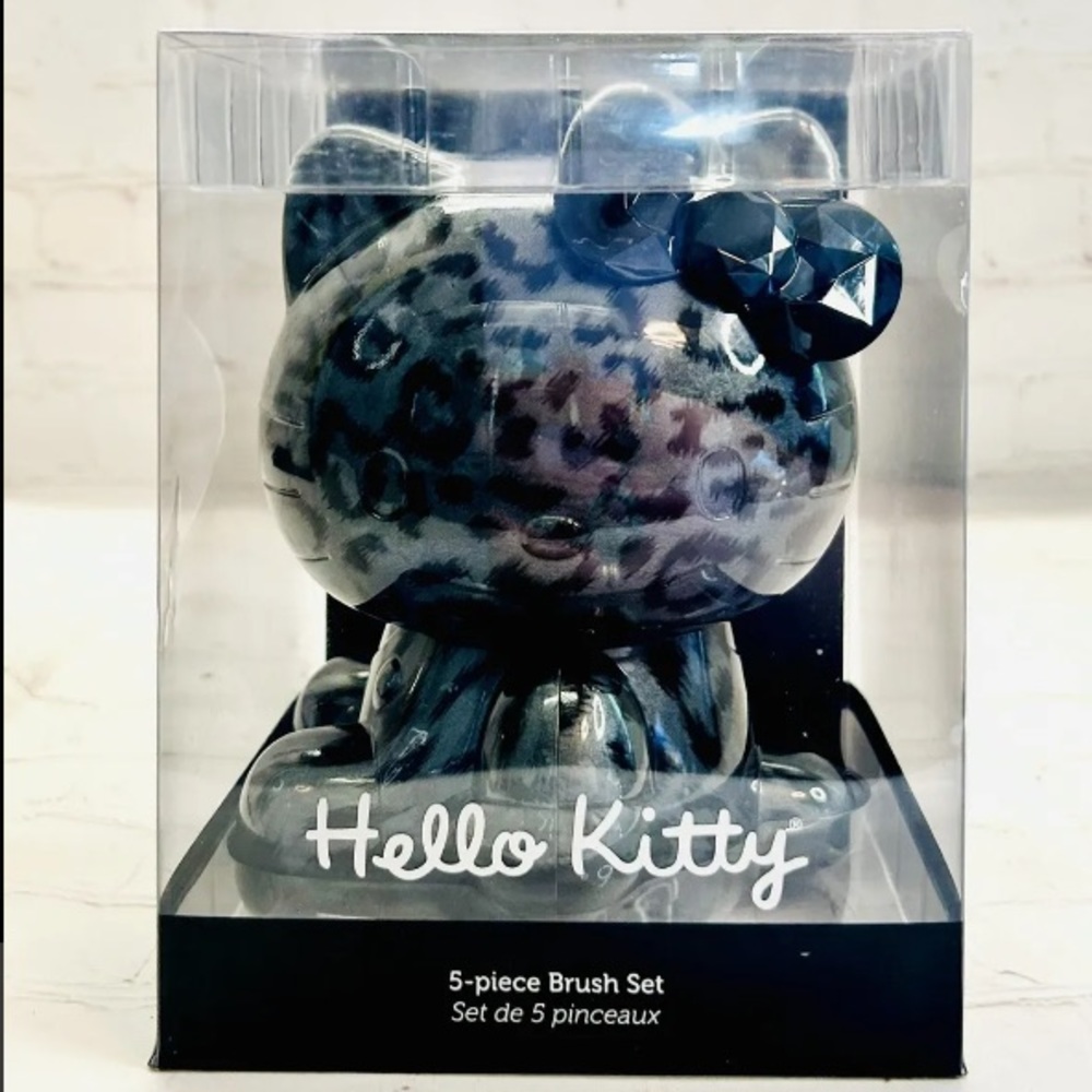 Sephora x Hello Kitty Collection Makeup Cosmetic Brush Set & Holder Set